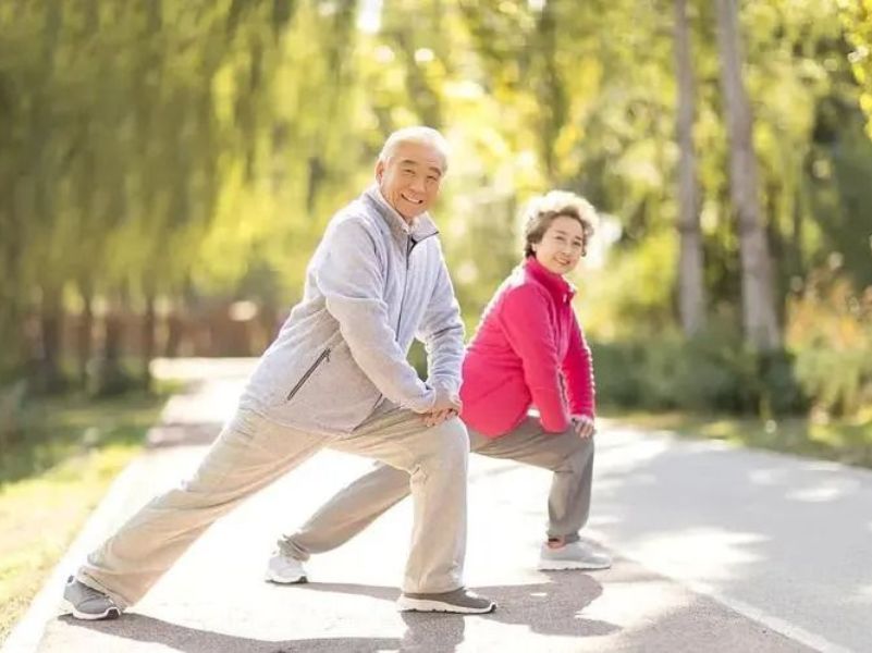 7 Loại Trà Dành Cho Người Tiểu Đường Nên Uống Mỗi Ngày Kết hợp chế độ ăn khoa học, uống trà phù hợp và vận động đều đặn