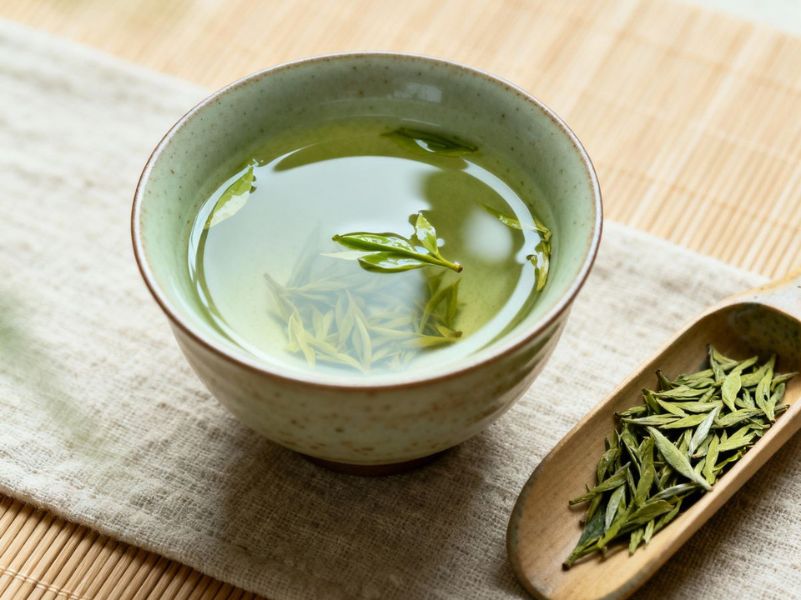 7 Loại Trà Dành Cho Người Tiểu Đường Nên Uống Mỗi Ngày Trà xanh nguyên chất không thêm đường hoặc sữa
