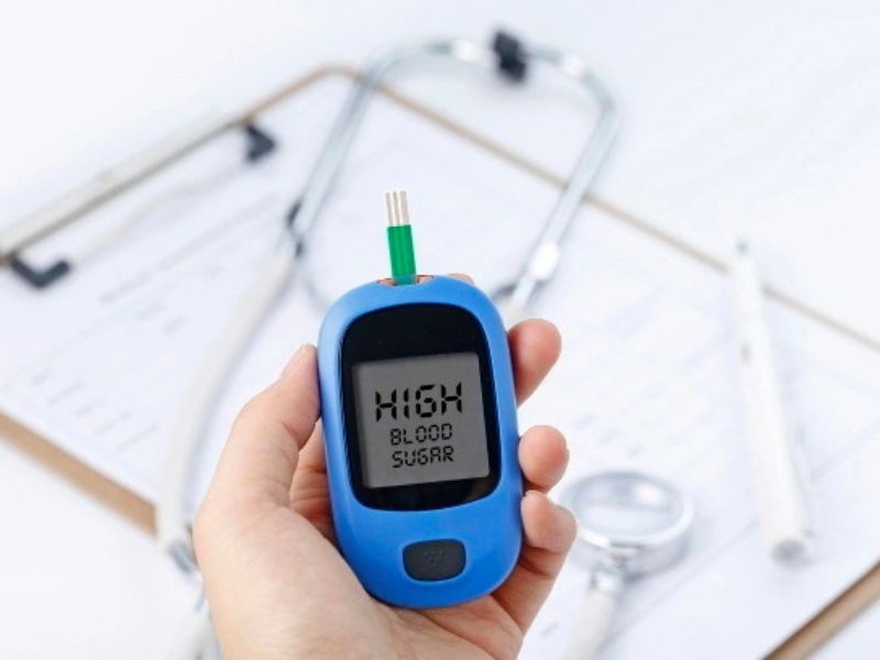 Đường huyết cao ở người mắc tiểu đường type 1 hoặc type 2