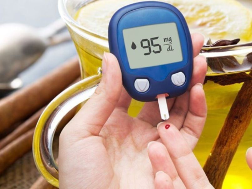 Đo đường huyết lúc đói ở người cao tuổi